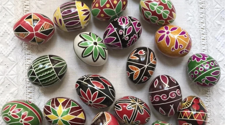 Не знаєте, що намалювати на писанці до Великодня? 12 простих символів для початківців