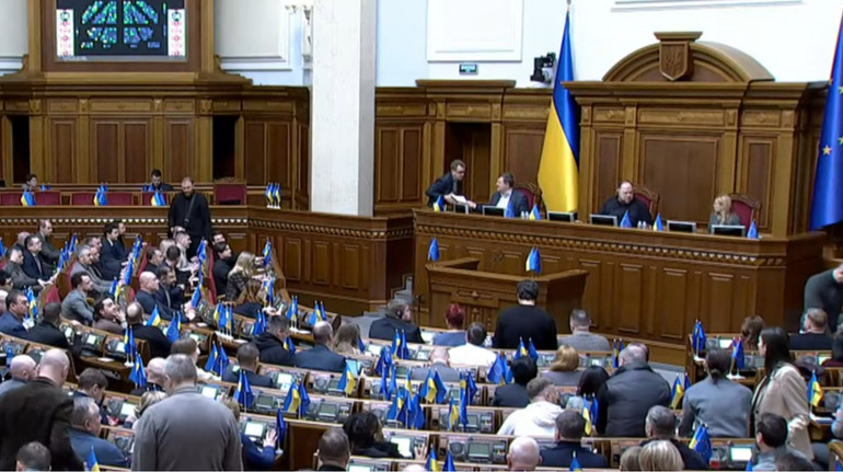 ВРУ не підтримала законопроєкт про відстрочку для тих, хто служив за контрактом 18-24