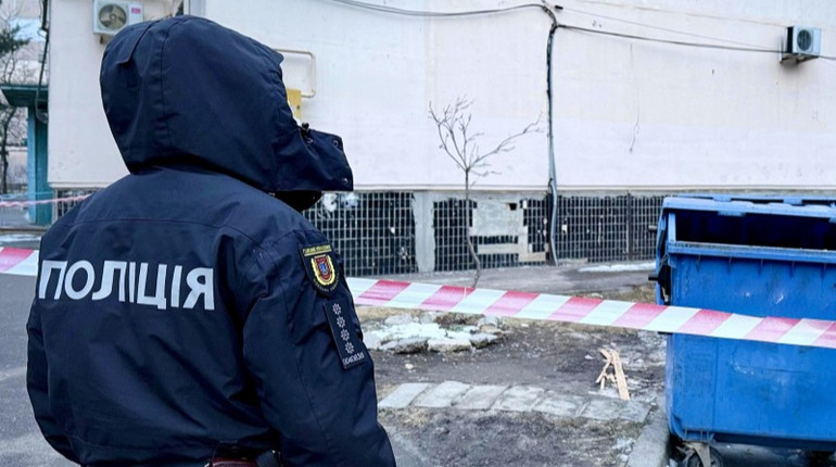 В Одесі на смітнику знайшли тіло немовляти: поліція розшукала його матір