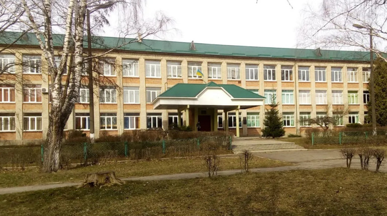 Навчання учнів у неофіційному 10-му класі: Держслужба якості освіти розповіла про виявлені порушення