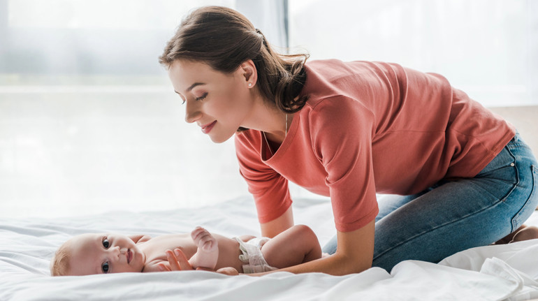 Шлях батьківства: в Україні запрацювала програма для підтримки батьків