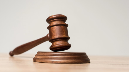 Ексректора Донецького національного медичного університету засудили за корупцію і відмивання грошей