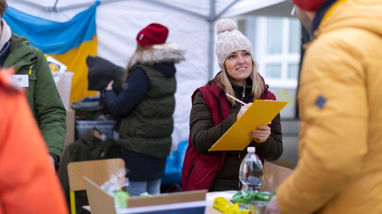 Скільки українців залучені до благодійності у 2024 році? Результати опитування