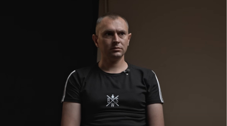 Воїн, якому випалили напис Слава России, розповів про катування та бажання повернутися на службу