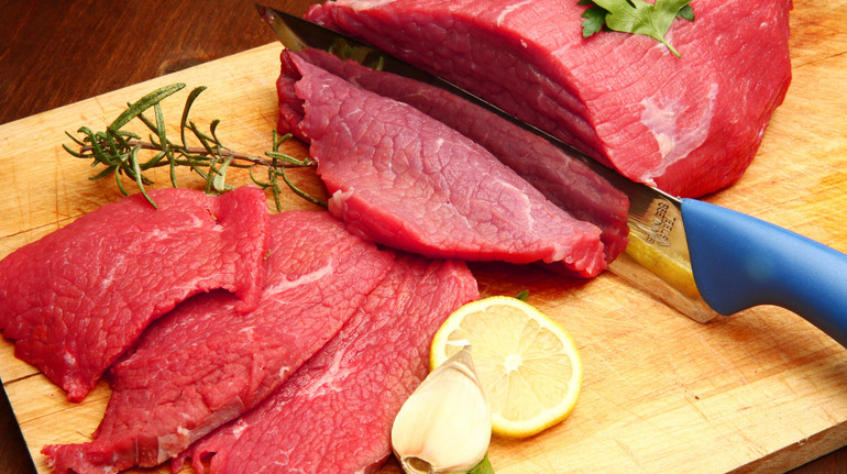 Альтернативи стейку: 7 продуктів, які випереджають м’ясо за вмістом заліза