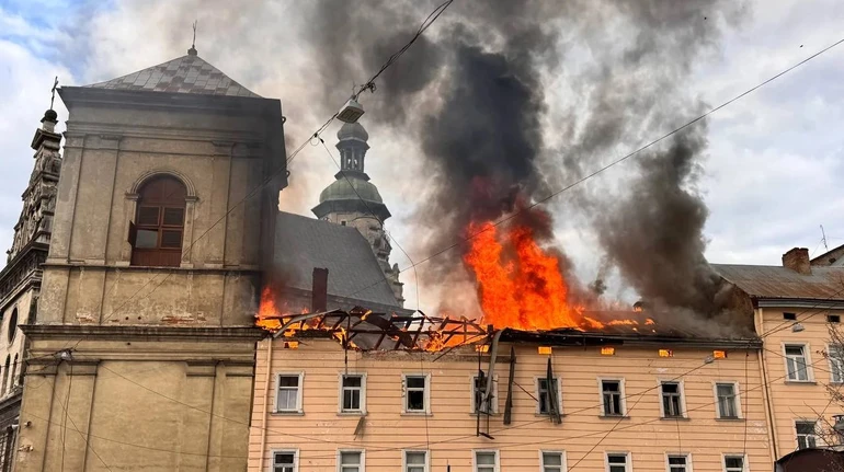 ЮНЕСКО перевірить пошкодження Бернардинського монастиря у Львові