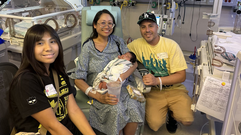 У США жінка виносила здорову позаматкову вагітність з 10-кілограмовою кістою в яєчнику