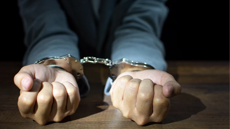 На Кіровоградщині чоловіка судили за зґвалтування 13-річної дівчини: підлітка народила дитину