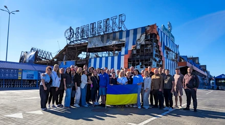 Не називаючи себе героями. Історії працівників Епіцентру, які рятували людей, колег і свій другий дім