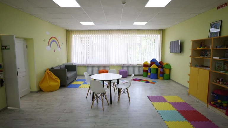 У Києві батьки дітей з інвалідністю зможуть брати тимчасовий відпочинок: як скористатися послугою