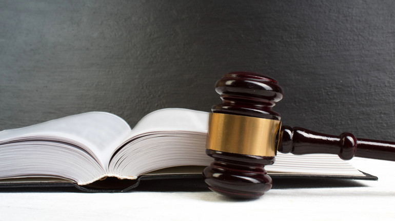 Ігнорувала сексуальне насильство вихованця над дітьми: на Закарпатті судитимуть ексдиректорку інтернату