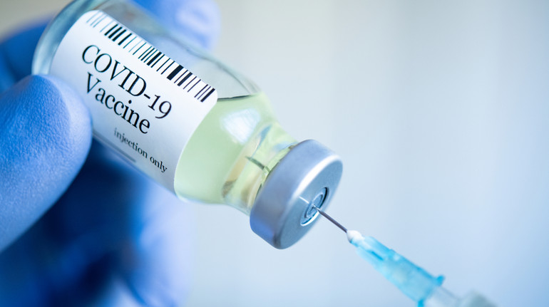 Вчені створили вакцину, яка потенційно захищатиме від нових типів коронавірусів
