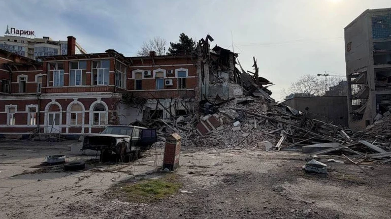 В Одесі вночі почали демонтаж пам'ятки архітектури на Французькому бульварі