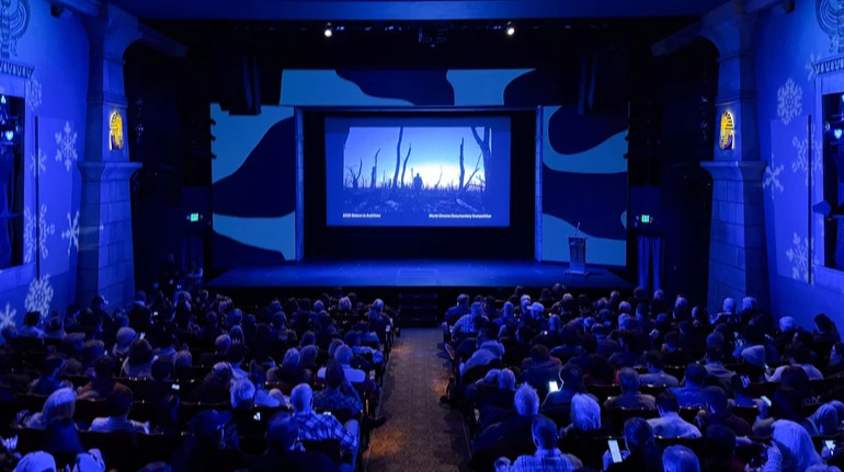 Фільм 2000 метрів до Андріївки побив цьогорічний рекорд за кількістю переглядів в кіно