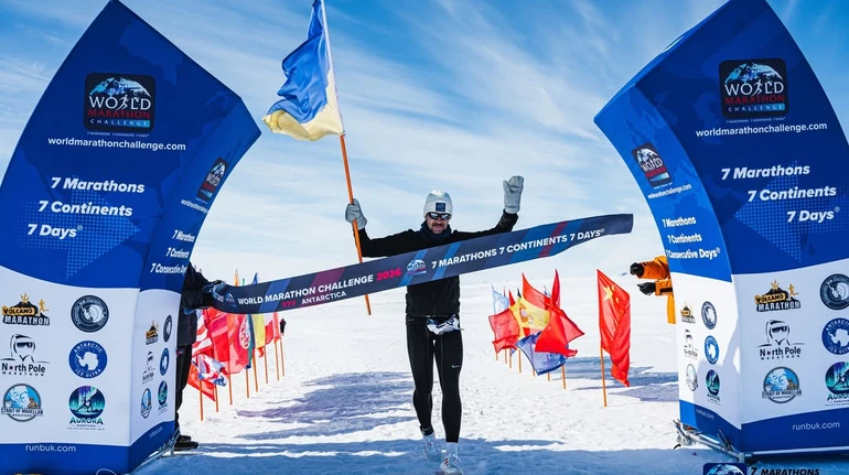 Від Антарктиди до Африки: українець за тиждень пробіг сім марафонів на семи континентах