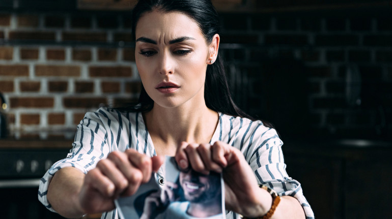 Життя після розставання: 6 способів встановити межі з колишніми