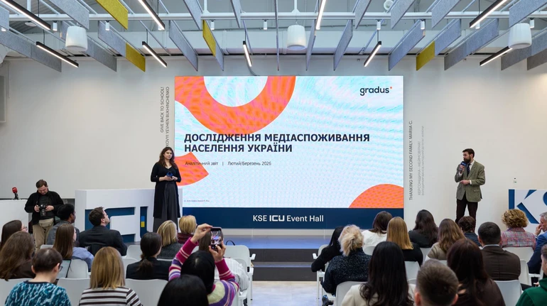 Більшість українців споживають російськомовний контент: Мінкульт презентував дослідження