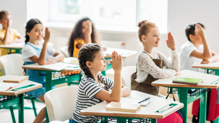 How many schoolchildren returned to full -time study – MES