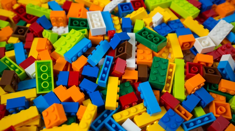 Підміняв цеглинки LEGO на макарони: у США чоловік вкрав конструкторів на 34 тисячі доларів