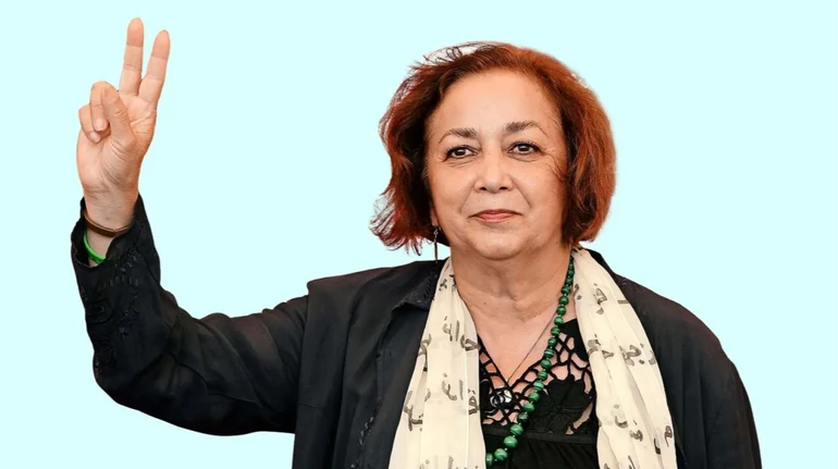 Померла іранська письменниця Шахрнуш Парсіпур, яка писала про свободу жінок