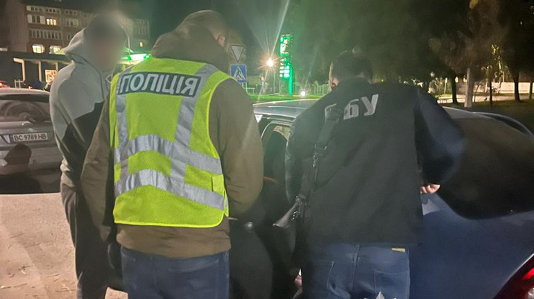 Фіктивні абітурієнти за тисячу доларів: на Тернопільщині викрили схему ухилення від мобілізації