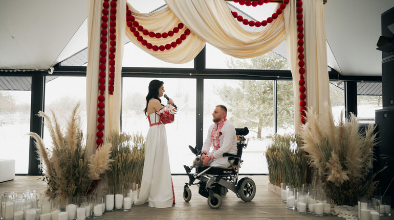 Обіцяю бути опорою до кінця життя: у Львові одружився 29-річний ветеран з подвійною ампутацією