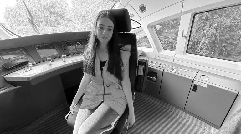 Тілько-но починала шлях: що відомо про 19-річну провідницю, яка загинула під час евакуації пасажирів