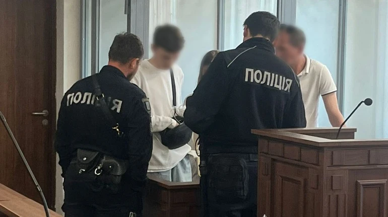 Обіцяв прибуток від криптовалюти: киянин ошукав дочку загиблого воїна на 700 тисяч гривень