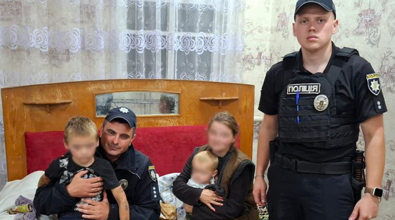 На Чернігівщині всю ніч шукали 2-річного та 7-річного хлопчиків, які заблукали у кукурудзяному полі