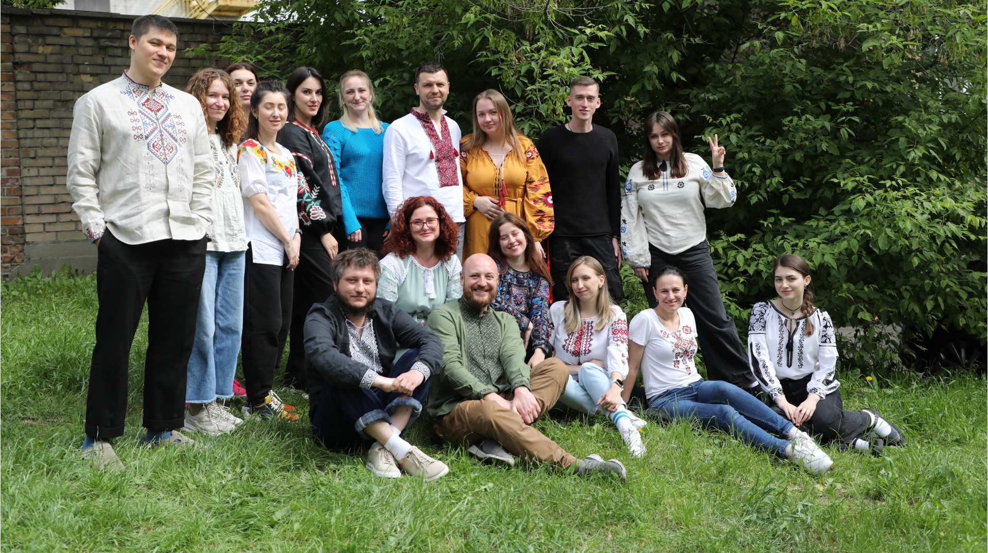 Носії новітньої історії. Спостереження за Днем вишиванки
