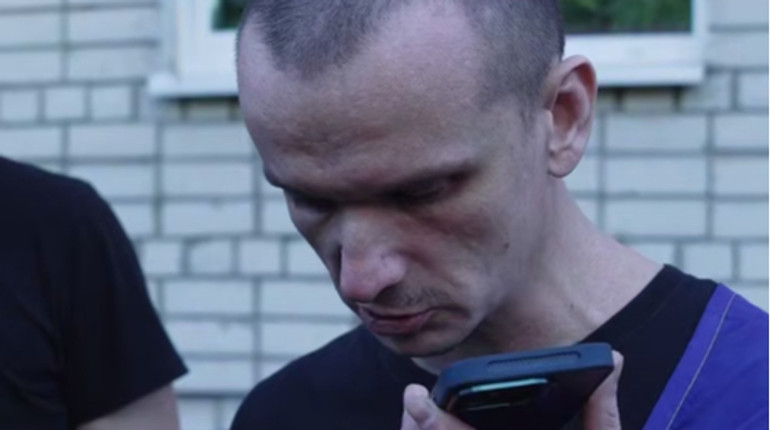 From captivity returned a soldier whose daughter was evacuated from occupation