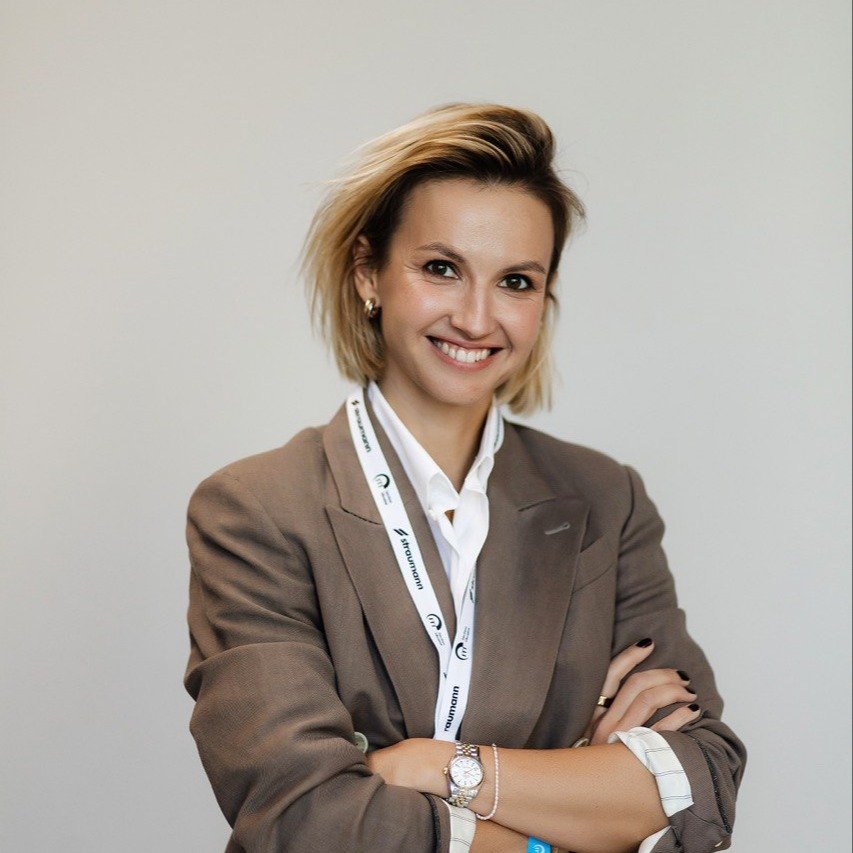 Олена Полікарчик