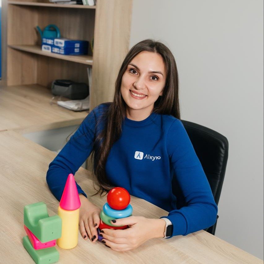 Олена Кравчик