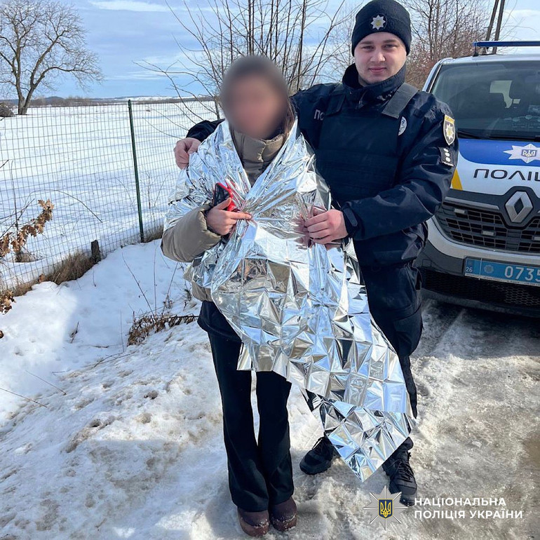 Зловмисник заманив дитину в автіку