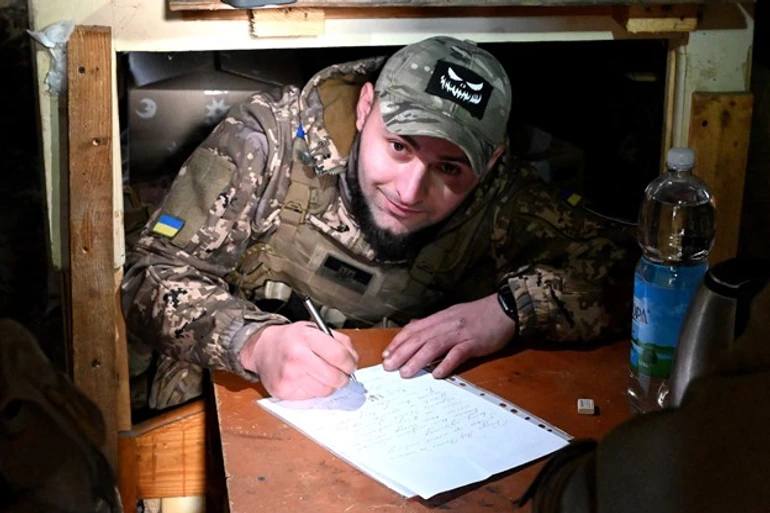 Військовий ЗСУ із позивним Зьома пише листа до американських школярів