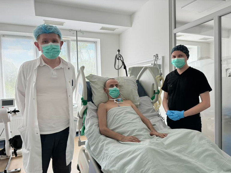 Медики врятували важкопораненого захисника з Житомирщини