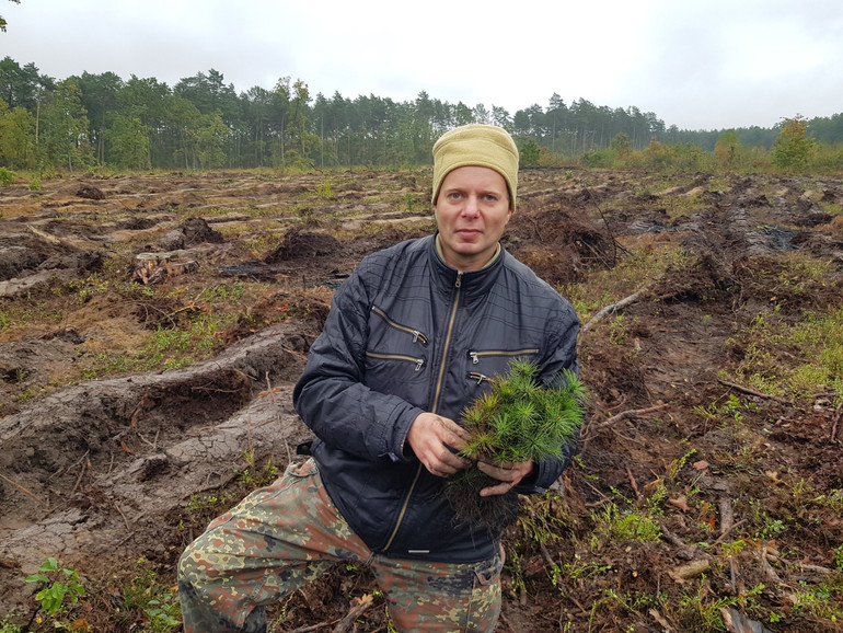 Юрій на акції Посади ліс