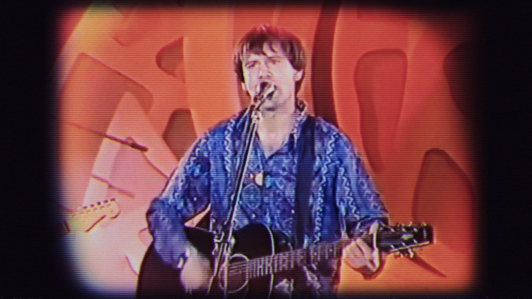 А також Океан Ельзи зміг потрапити на львівське телебачення, а згодом й на національні канали.