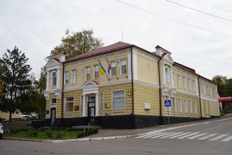 Смарт простір розташований поруч з монастирем Різдва Богородиці