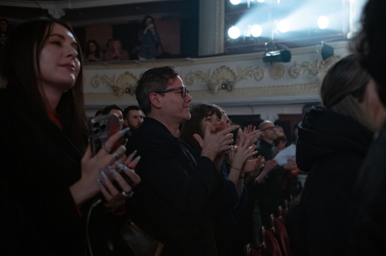 Міло Рау на виставі у Національному академічному драматичному театрі ім. Івана Франка