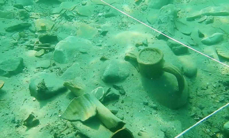 Підводні артефакти