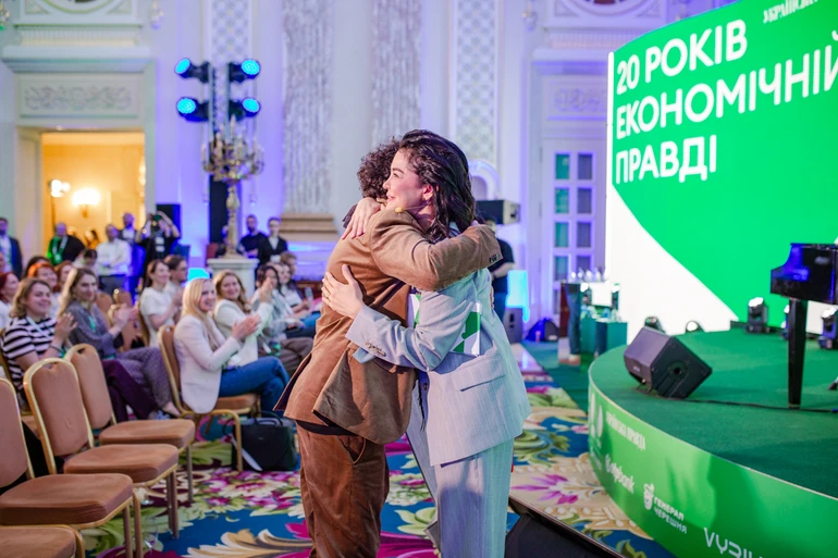 Севгіль Мусаєва та Piano Boy