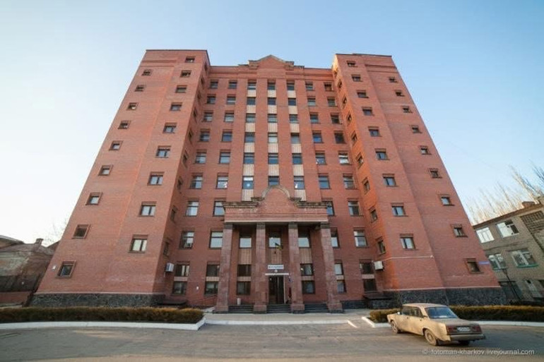 Перше місце роботи Альони – податкова в Бахмуті