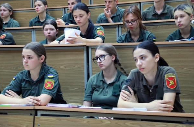 Максим Бужанський у Військовому інституті КНУ