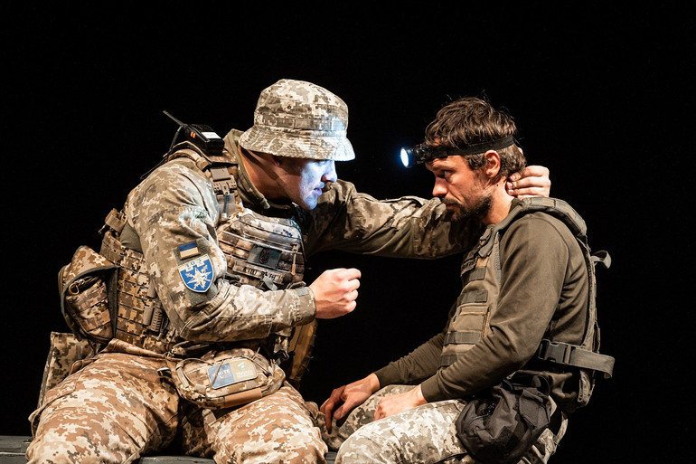 Показ вистави Військова мама Аліни Сарнацької у Києві