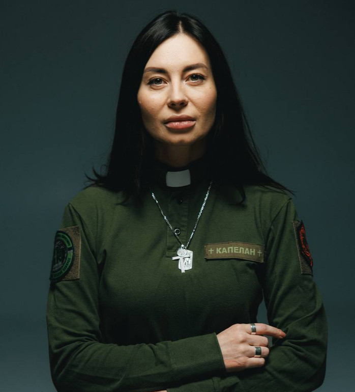 Капеланка Олена Легенчук