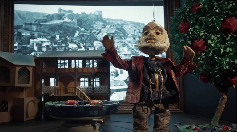 Review of the movie « Sentimental Journey to the Paradzhanov planet »