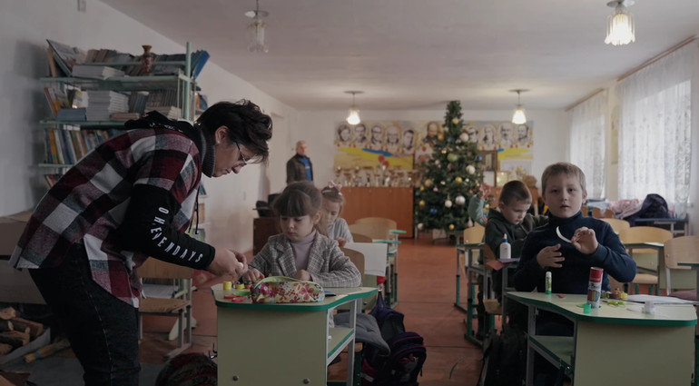 mini-school for children in Krasnaya Dolyna