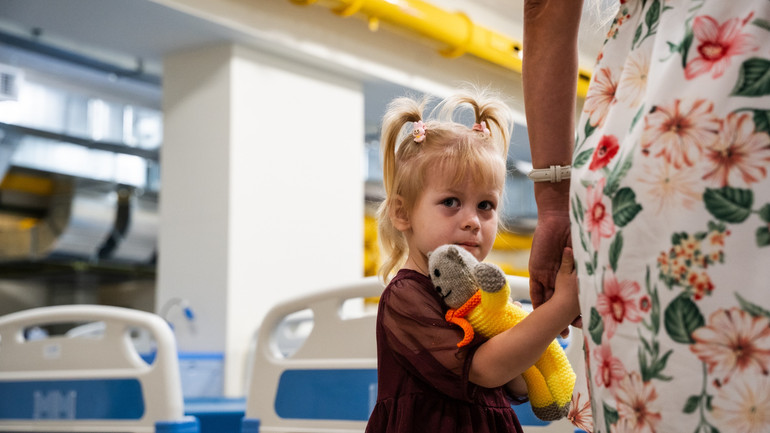 Ангеліні зараз три роки. Вона ходить у дитячий садочок. Дівчинка народилася у перший день повномасштабного вторгнення