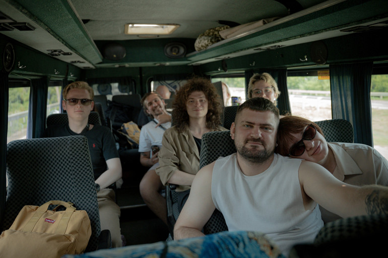 Поїздка в Балаклію. На фото частина команди Літературного слему